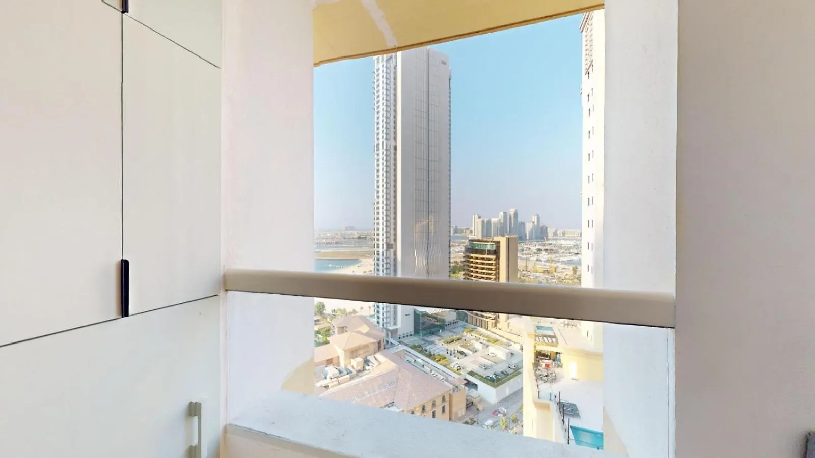 Murjan 2 - Upgraded Studio With Partial Sea View Dubai Apartment